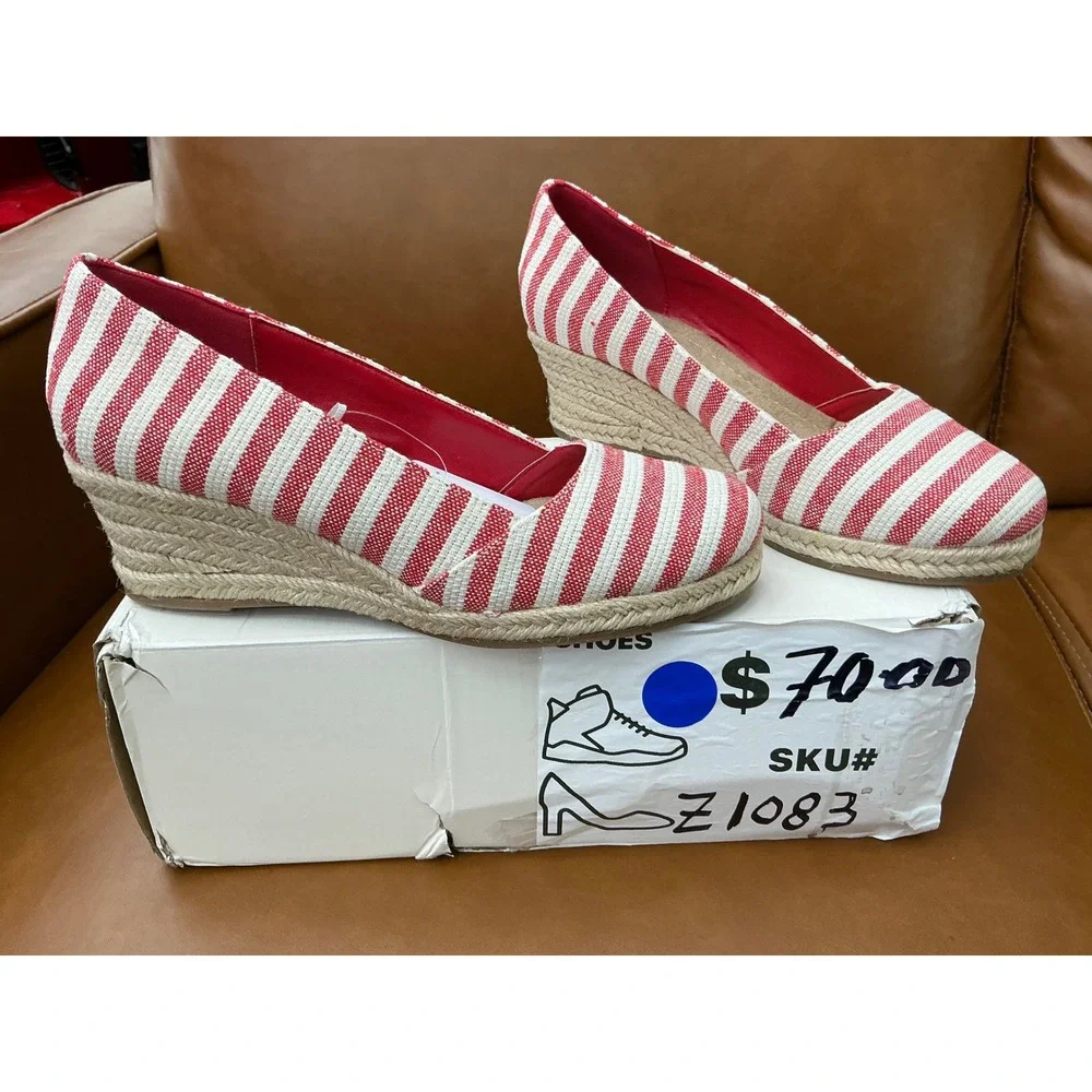 St. John's Bay Botanic Espadrille Wedge Womens 6 Red New Striped Memory Foam